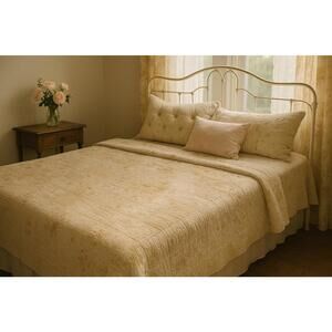 Vintage Floral Patchwork Quilt & Coverlet Chenille Edges Simply Shabby Chic